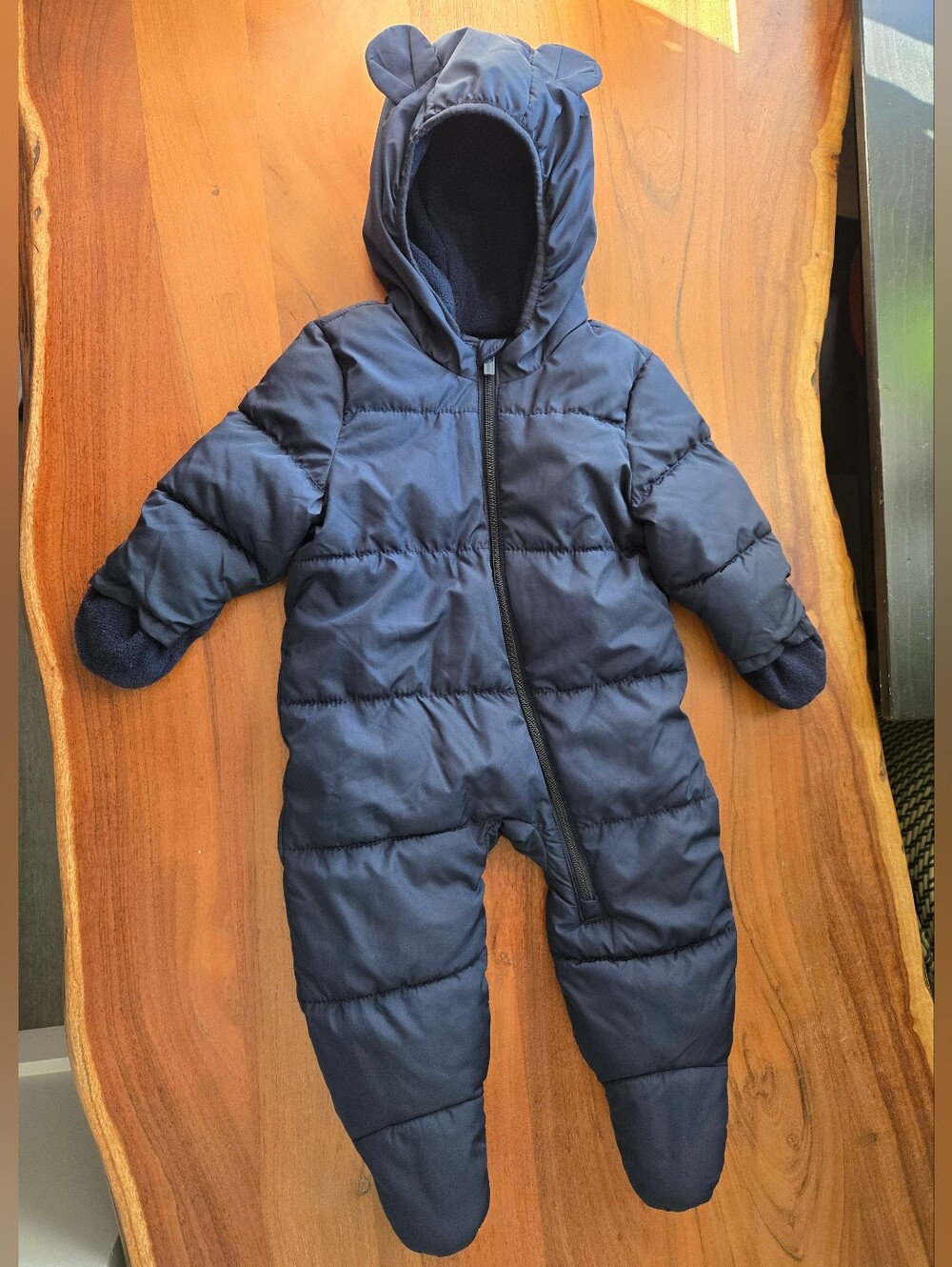 Baby Old Navy warm Bunting Snowsuit One-Piece 6-12 months